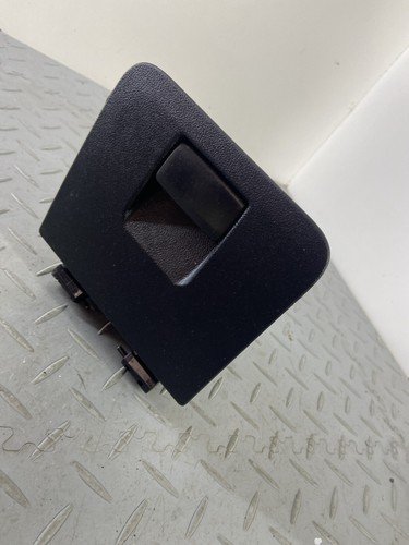 BMW X3 G01 LCI 2023 DRIVER STORAGE GLOVE BOX 9364555 - Image 2