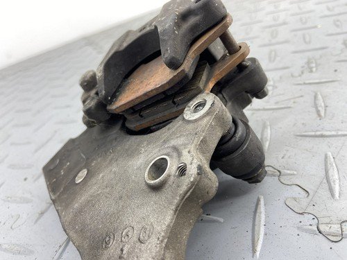HONDA NC750X / NC 750 X 2018 REAR BRAKE CALIPER CYLINDER & SUPPORT - Image 9