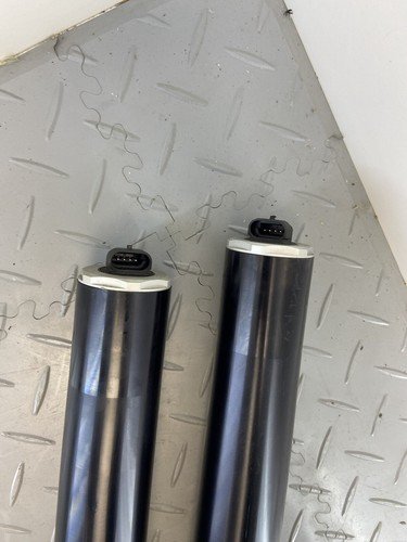 TRIUMPH TIGER XRT 1200 2018 WP FRONT SUSPENSION FORK LEGS PAIR RIGHT & LEFT - Image 18