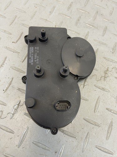 BMW K1300R 2012 INSTRUMENT CLUSTER TACHOMETER SPEEDOMETER GAUGE 62117725816 - Image 9