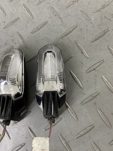 BMW C400X K09 2021 REAR TURN SIGNAL INDICATOR PAIR LEFT LH RIGHT RH 8558692 - Image 4