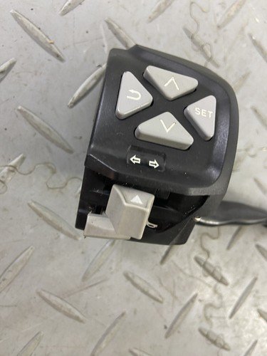 KTM DUKE 690 790 890 2017 LEFT LH SWTICH CONTROL 76011170100 - Image 3