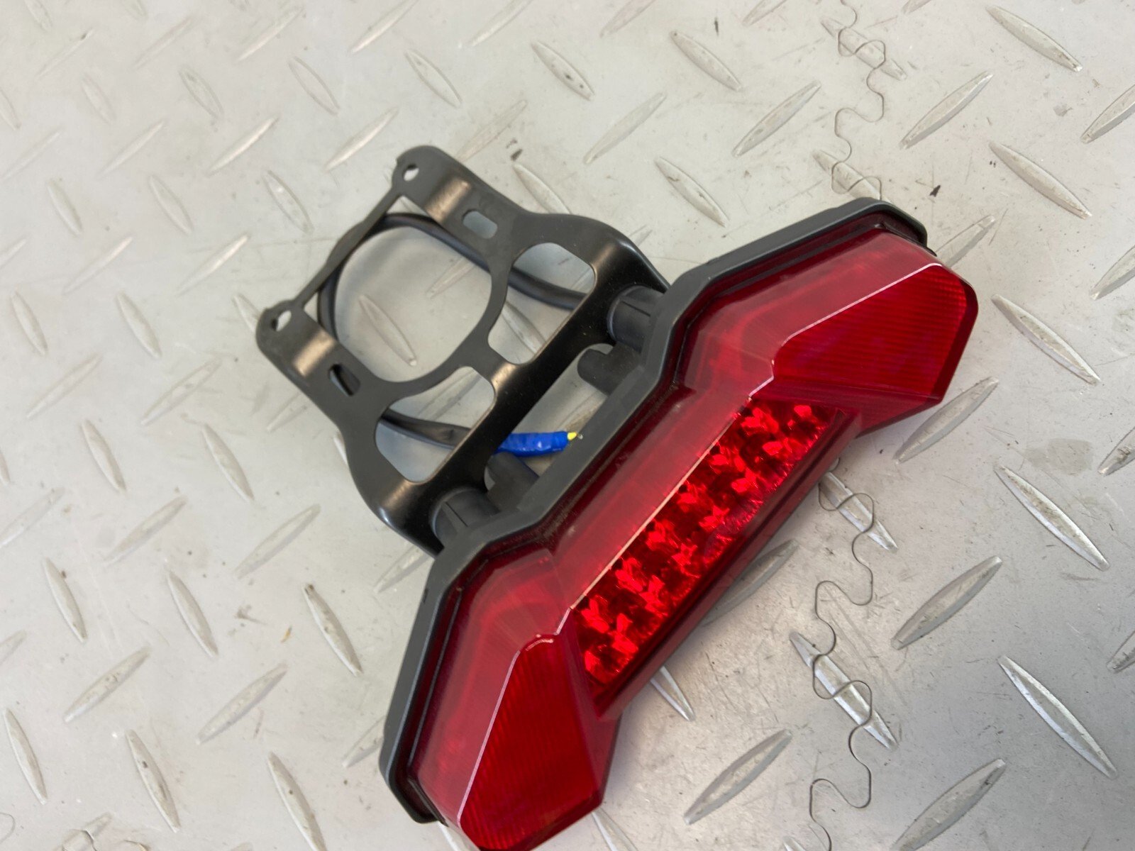 YAMAHA TRACER 9 GT MT-09 MT 09 2021 TAIL STOP LIGHT REAR BRAKE LIGHT N2 - Image 7