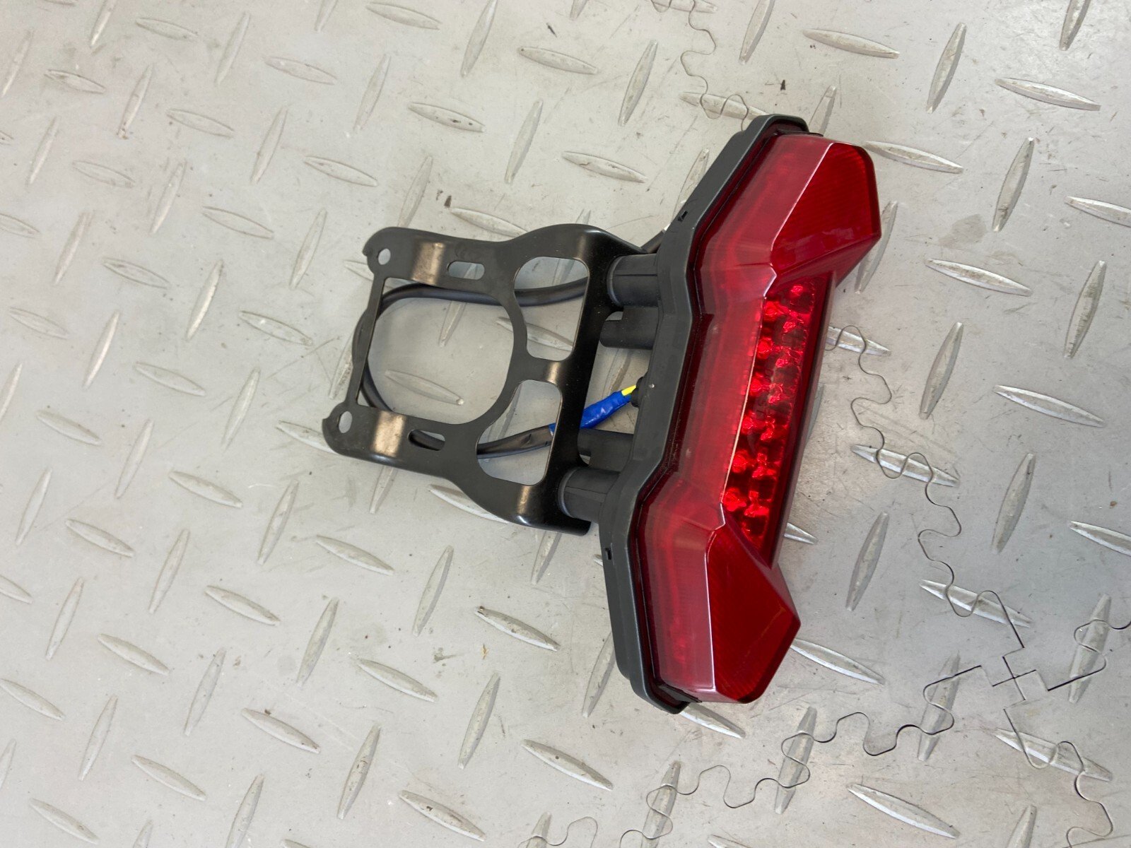 YAMAHA TRACER 9 GT MT-09 MT 09 2021 TAIL STOP LIGHT REAR BRAKE LIGHT N2 - Image 8