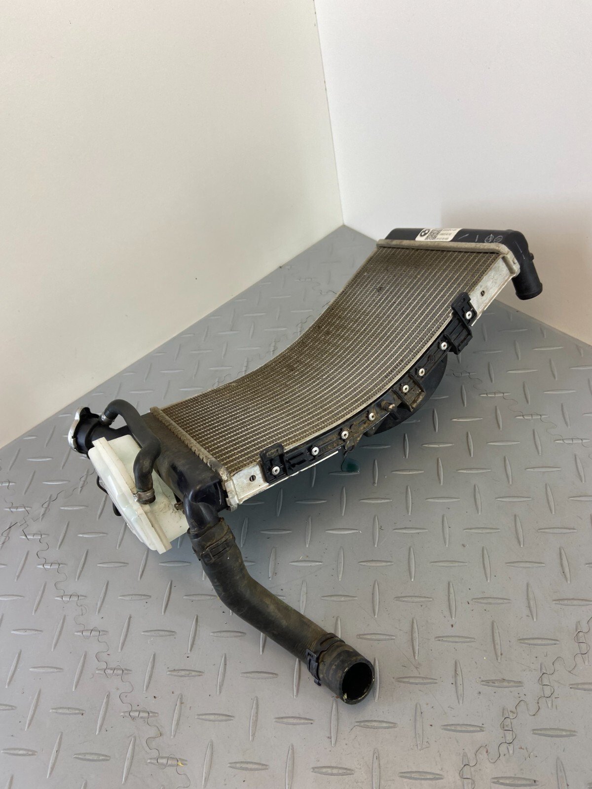BMW F850GS WATER RADIATOR COOLER & FAN 8565247 N2 - Image 4