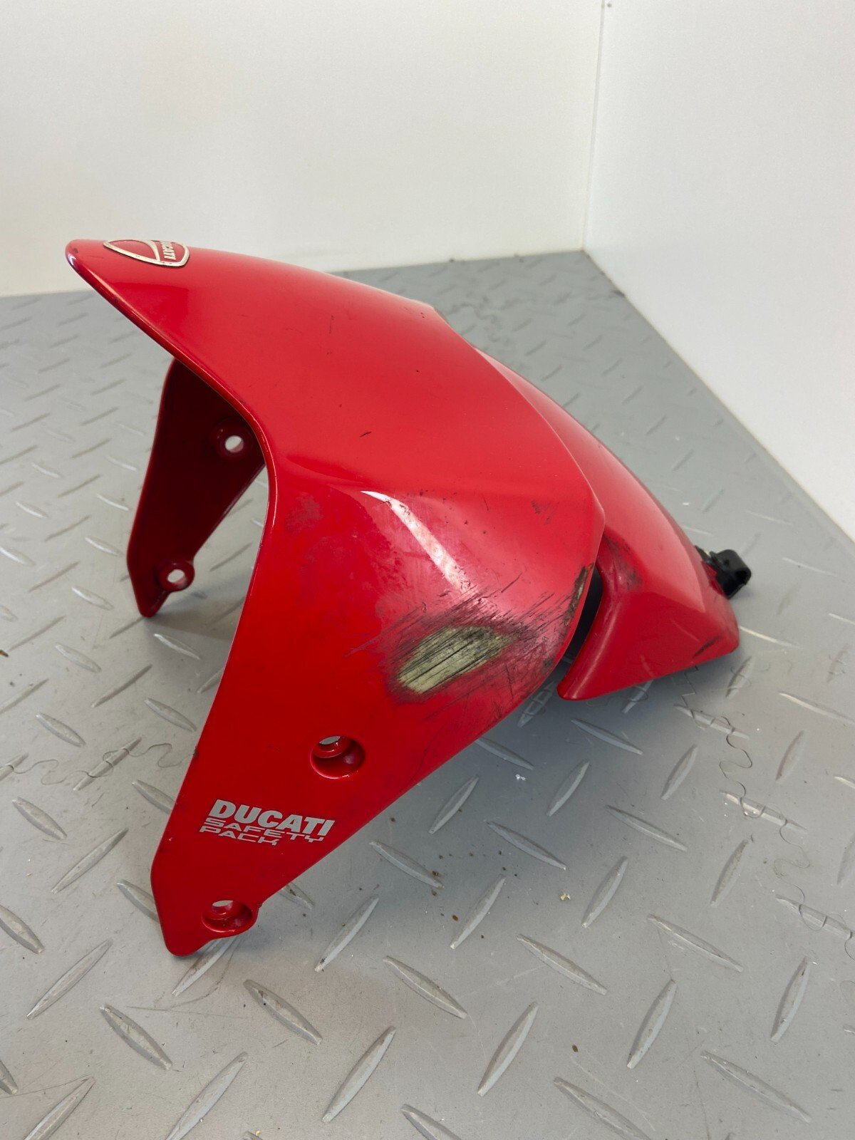 DUCATI MONSTER 1200S M1200S 2014 FRONT FENDER MUD GUARD 56431081A - Image 2