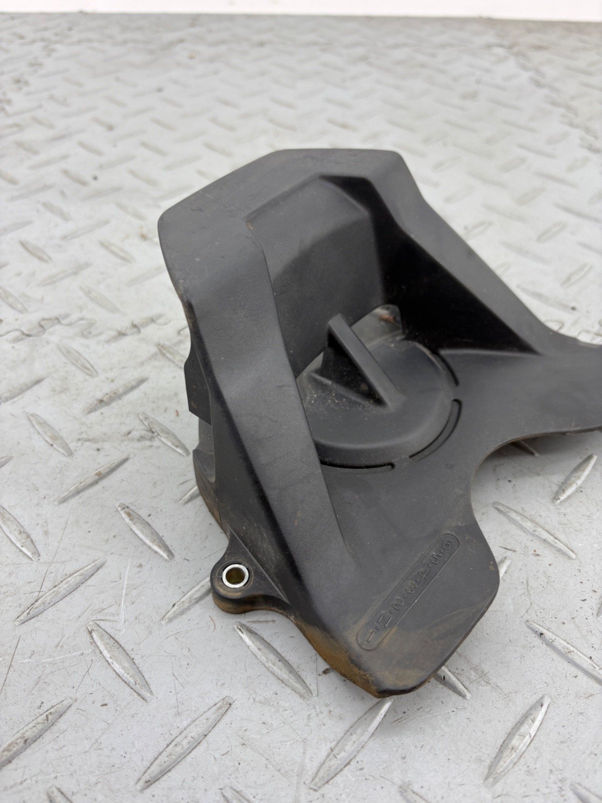 HONDA CB650R 2021 FRONT SPROCKET COVER GUARD FAIRING COWL PANEL 11351MJED000 - Image 2