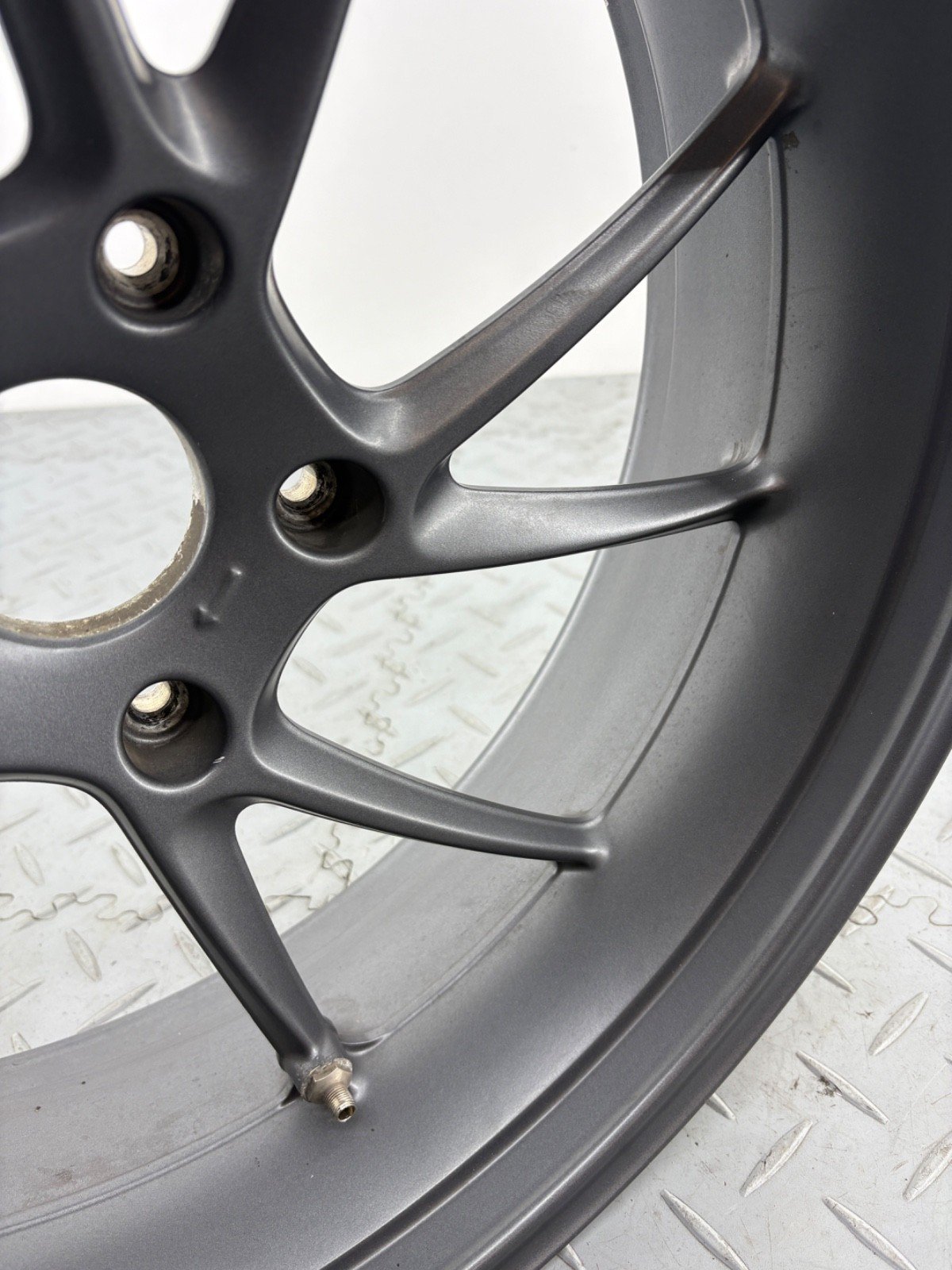 BMW R1250 RS R1250RS 2019 REAR WHEEL RIM 8530614 - Image 7
