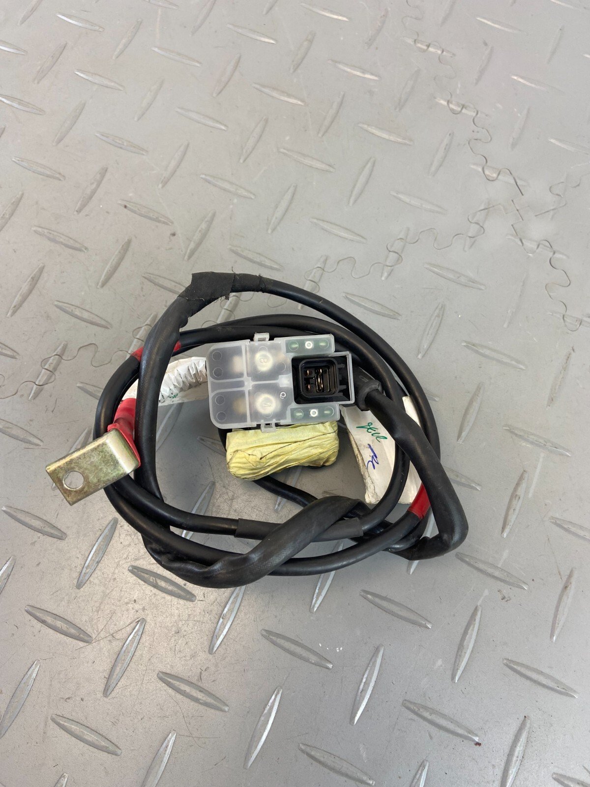 DUCATI HYPERMOTARD 939 2016 STARTER RELAY 51410691C - Image 2