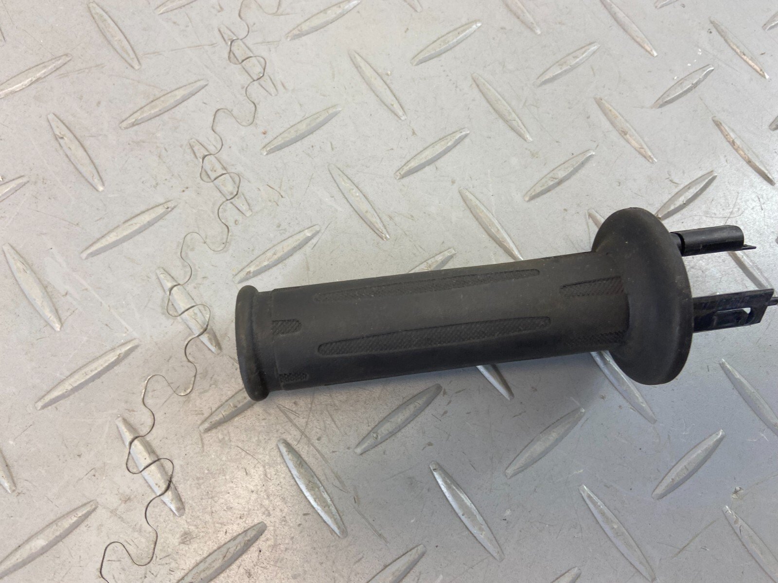 BMW F750GS F850GS F900XR LEFT SIDE LH HEATED GRIP 8554007 - Image 2
