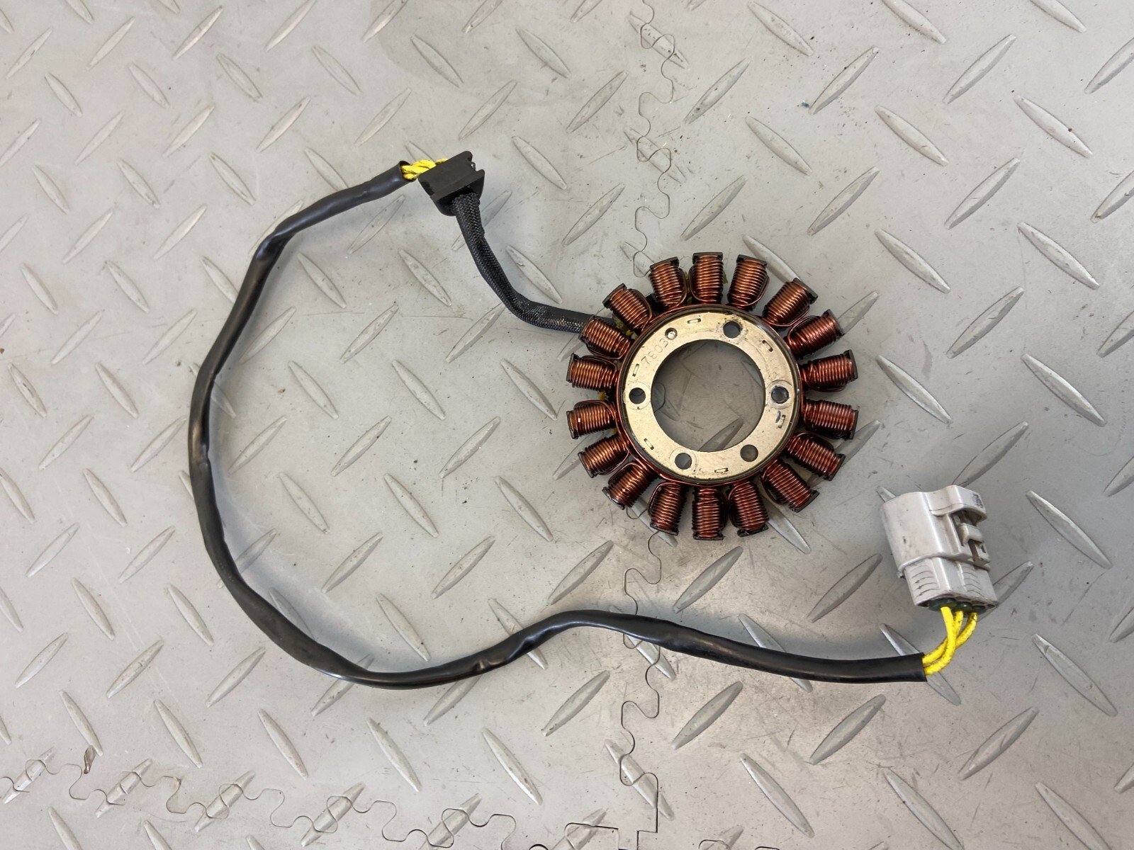KTM SUPERDUKE 1290 R 2018 ALTERNATOR GENERATOR STATOR - Image 5