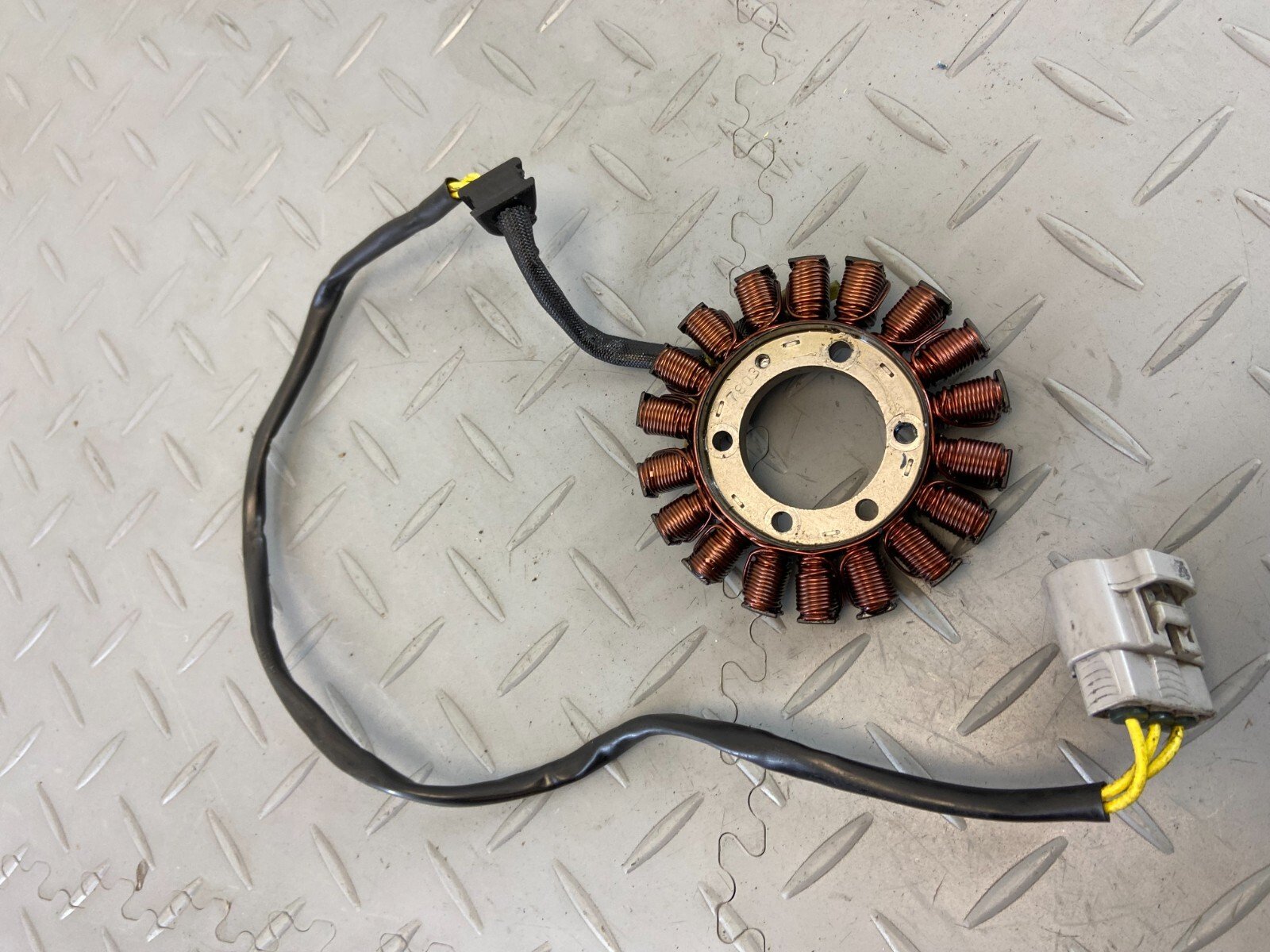 KTM SUPERDUKE 1290 R 2018 ALTERNATOR GENERATOR STATOR - Image 8