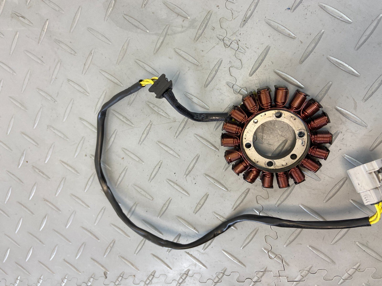 KTM SUPERDUKE 1290 R 2018 ALTERNATOR GENERATOR STATOR - Image 10