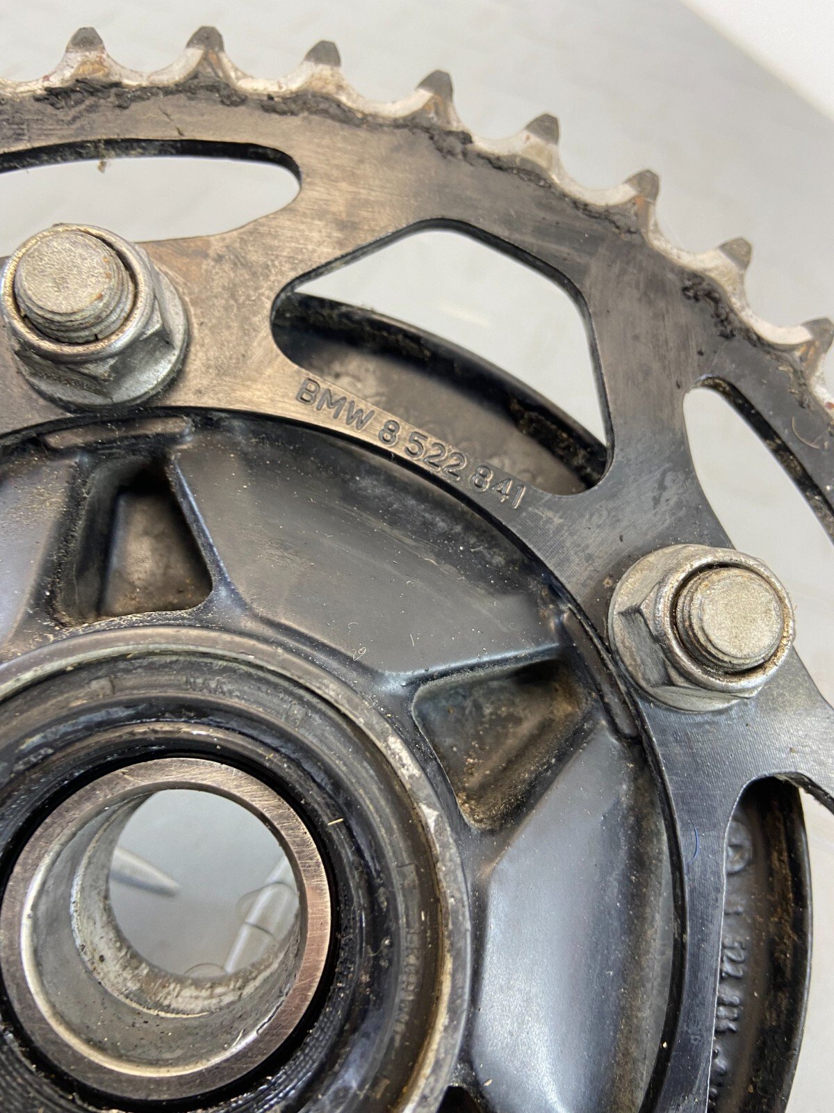 BMW F850GS REAR CUSH DRIVE SPROCKET & CARRIER HUB 8522841 - Image 3