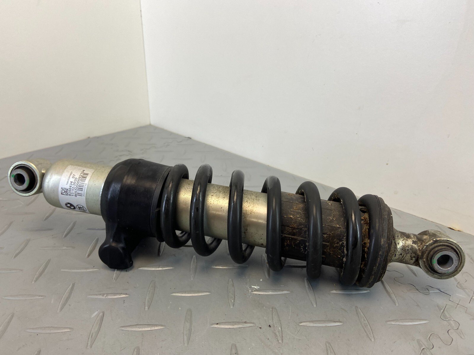 BMW R18 K34 2021 REAR SHOCK ABSORBER SUSPENSION 8358434 - Image 3