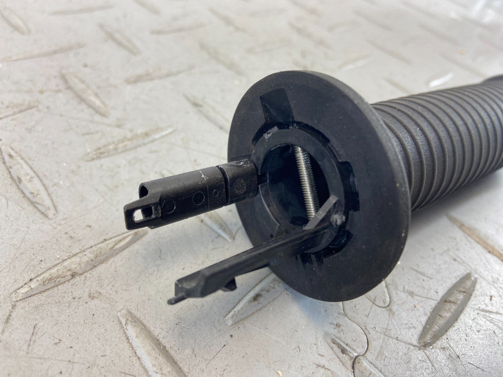 BMW R18 K34 2021 LEFT GRIP - Image 2