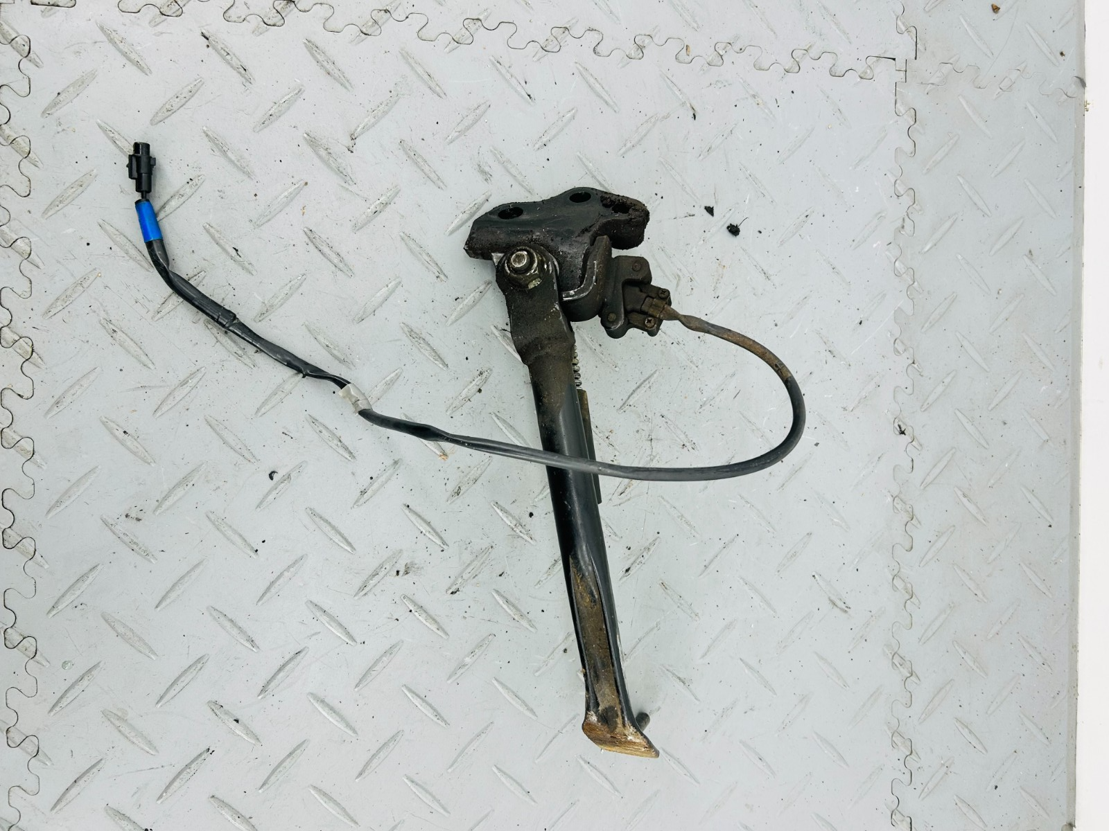 YAMAHA TRACER 9 GT RN70 SIDE KICKSTAND N3 - Image 5