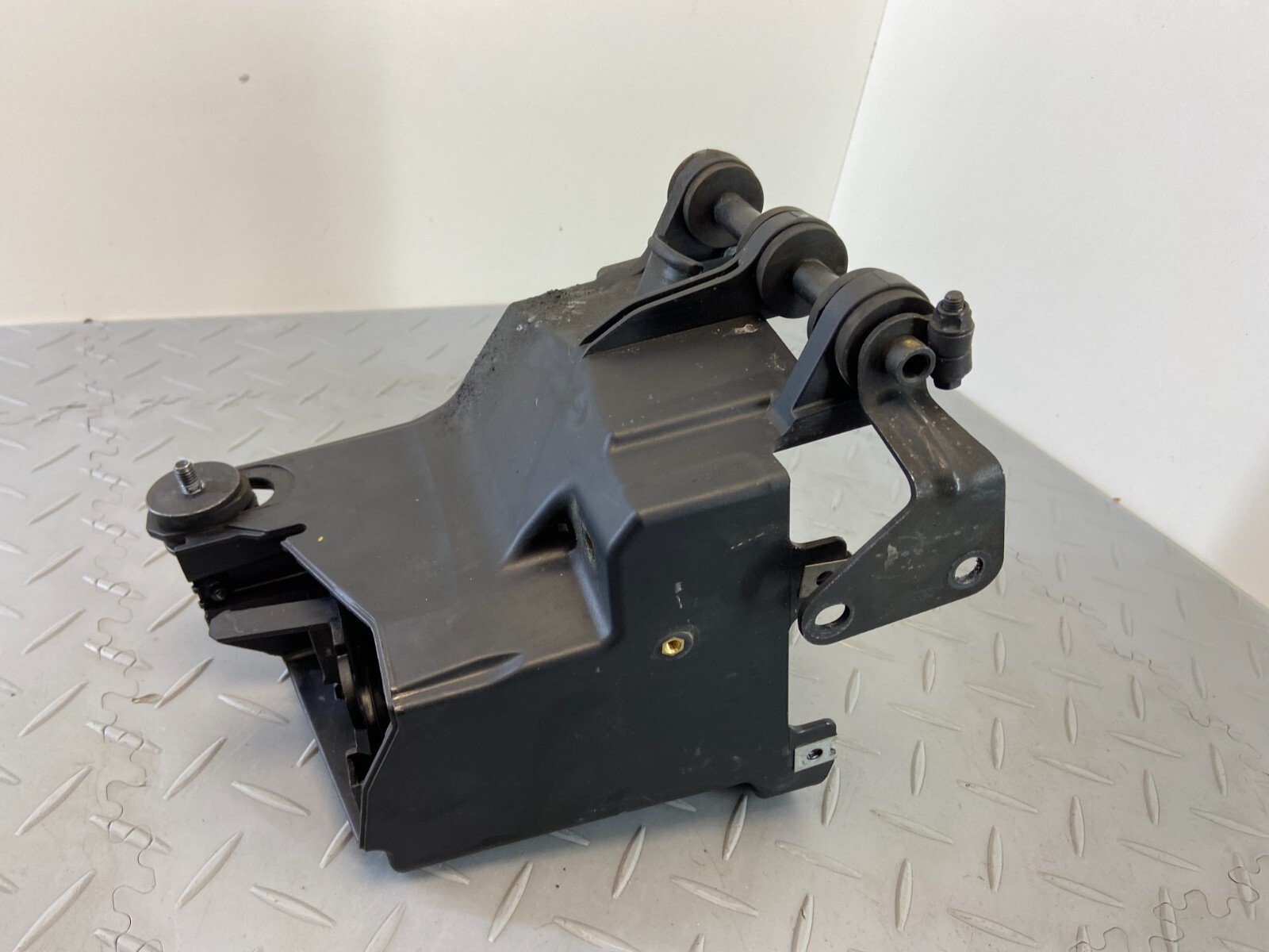 DUCATI MONSTER 1200 S 2020 BATTERY TRAY BOX SUPPORT 8291B632B - Image 3