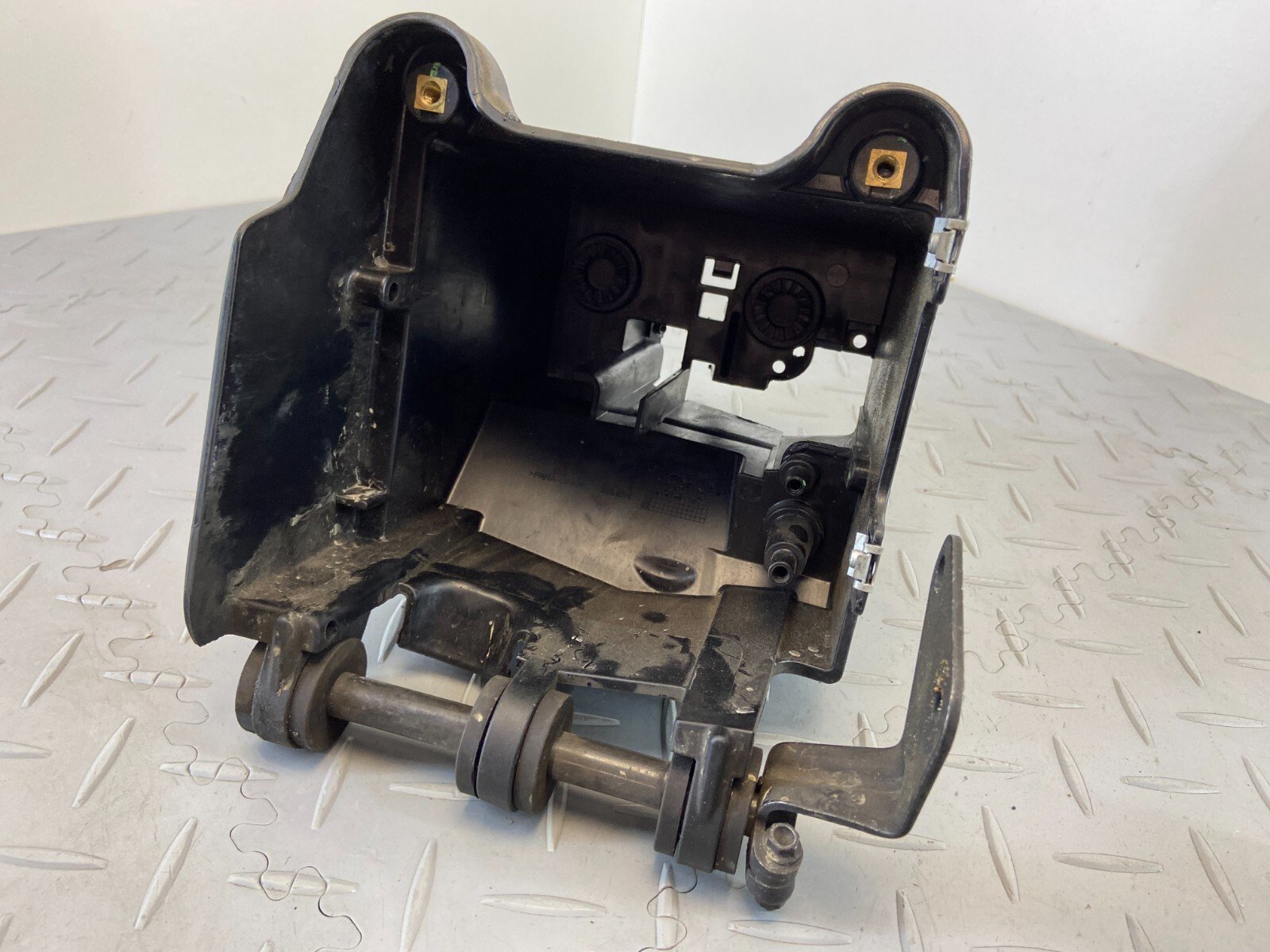 DUCATI MONSTER 1200 S 2020 BATTERY TRAY BOX SUPPORT 8291B632B - Image 7