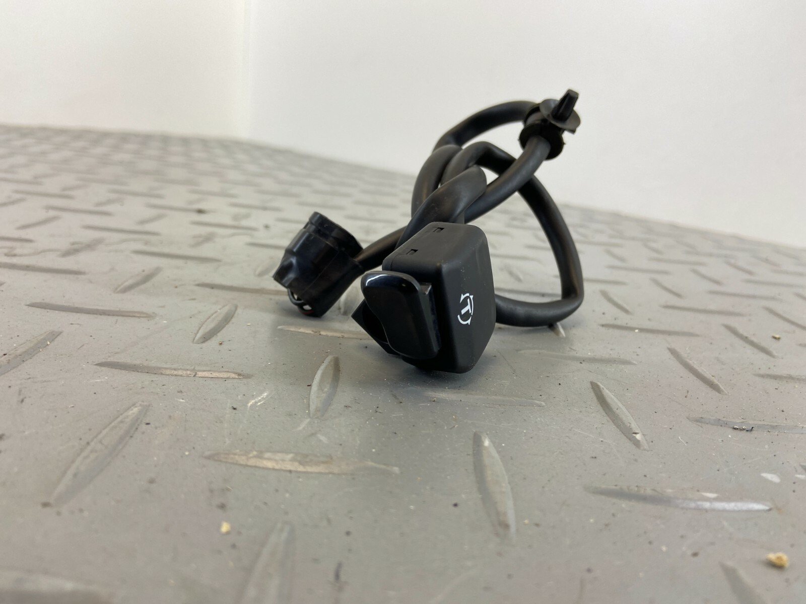 Honda NC750X / NC 750 X 2018 TRC TRACTION SWITCH CONTROL BUTTON - Image 8