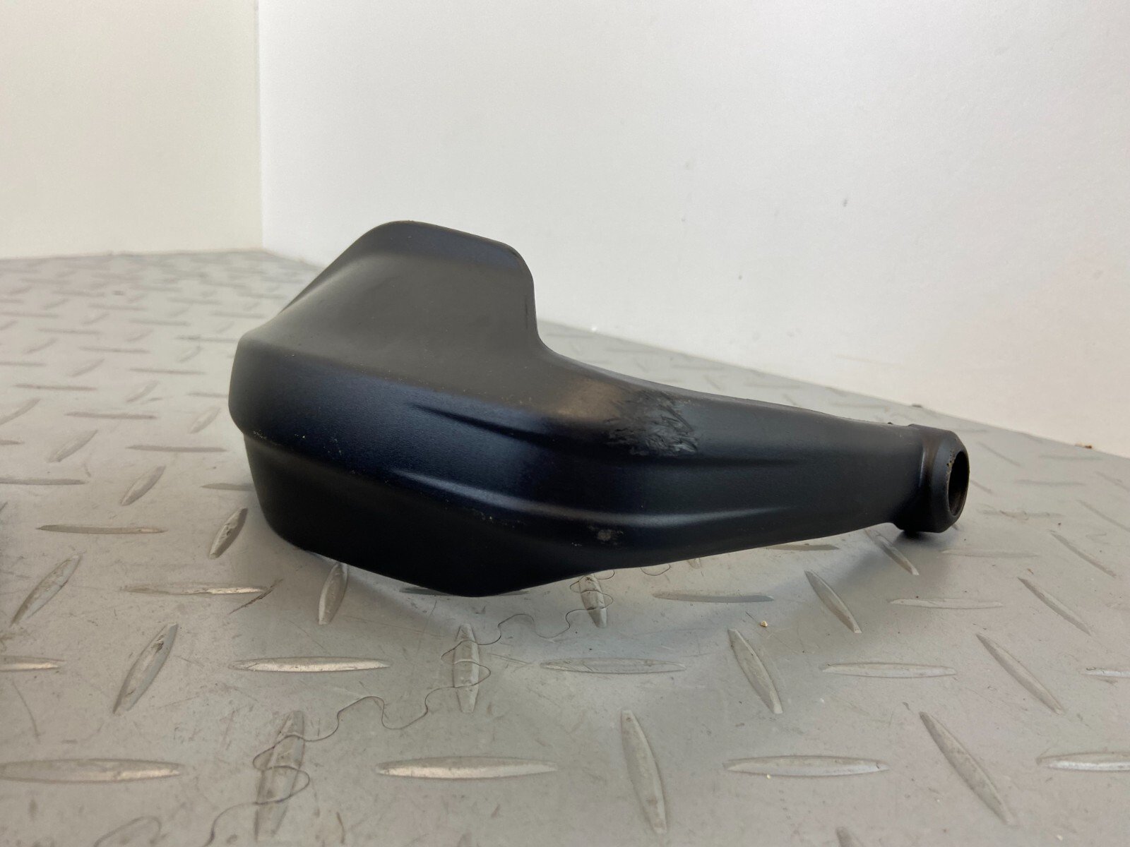 DUCATI MULTISTRADA V4S 1299 2021 HANDLEBAR HAND GUARD COVER 4601H921AA - Image 3