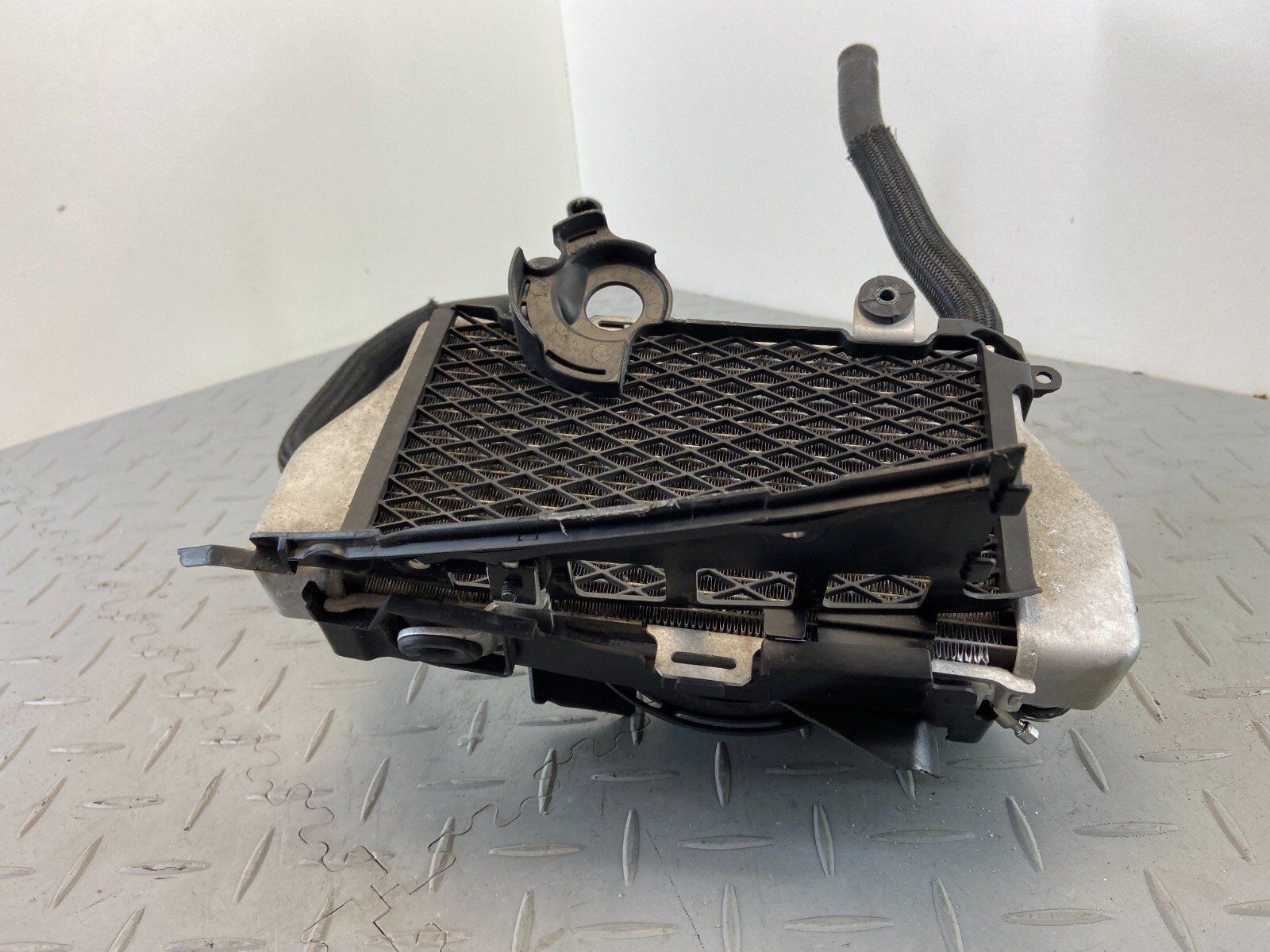 HONDA CRF1000 DCT AFRICA TWIN 2019 LEFT LH WATER COOLER RADIATOR FAN COMPLETE - Image 11