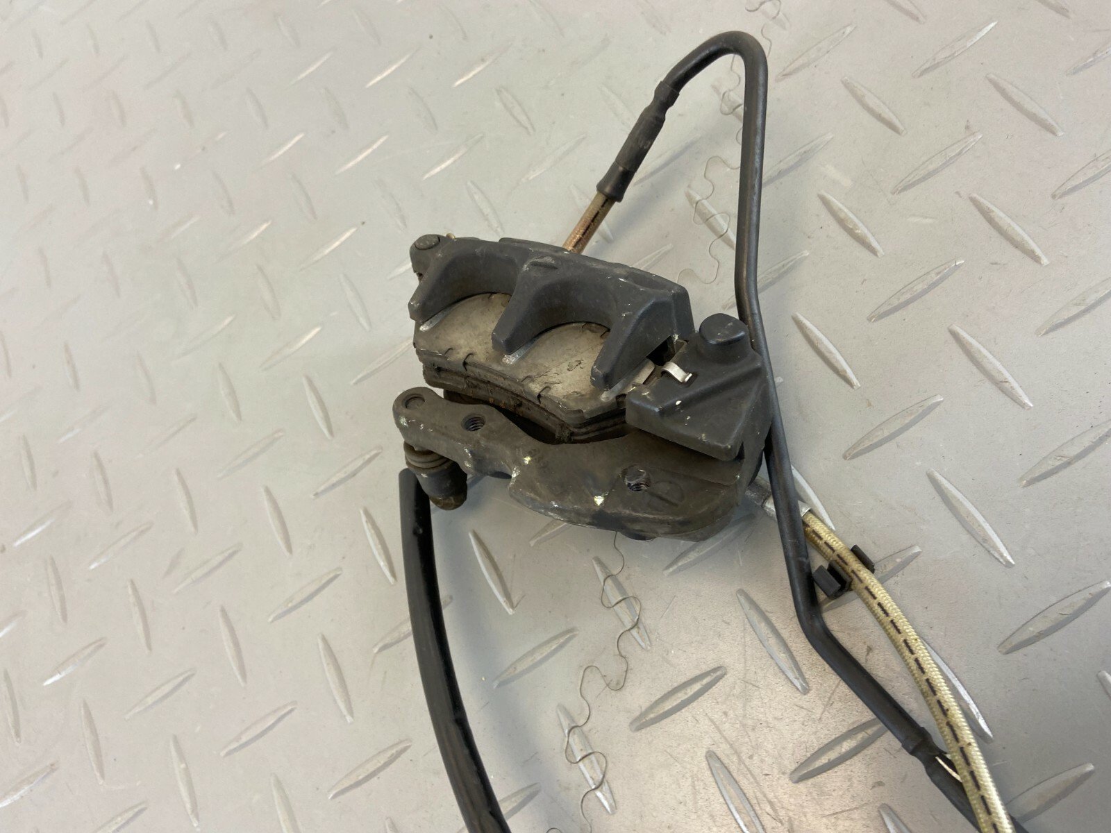 BMW R1200GS R1250GS GSA LC K50 K51 2019 REAR BRAKE BREMBO CALIPER CYLINDER N2 - Image 9