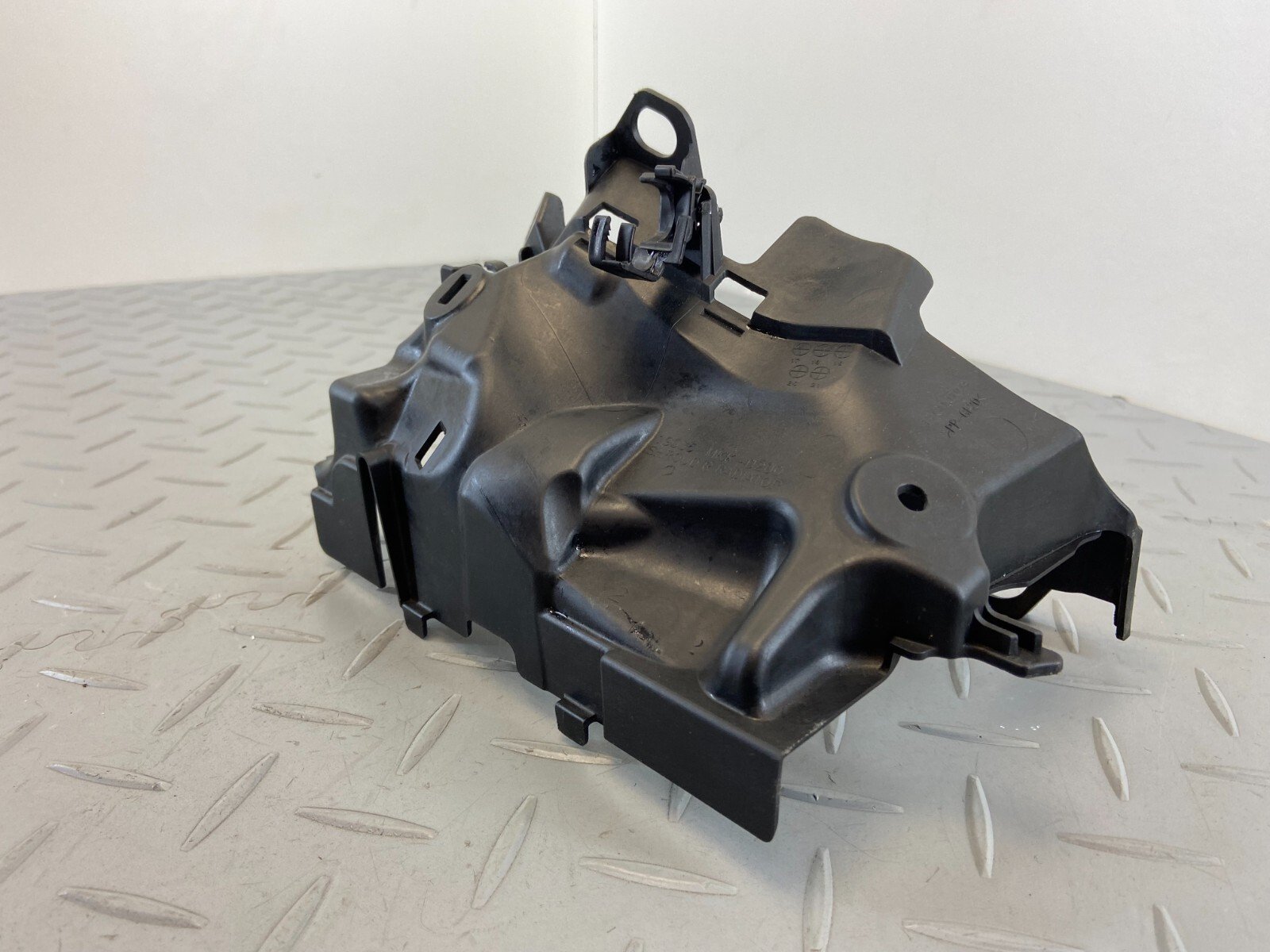 HONDA CRF1000 L DCT AFRICA TWIN 2018 RIGHT SIDE RH RADIATOR SHROUD COVER 19035 - Image 2