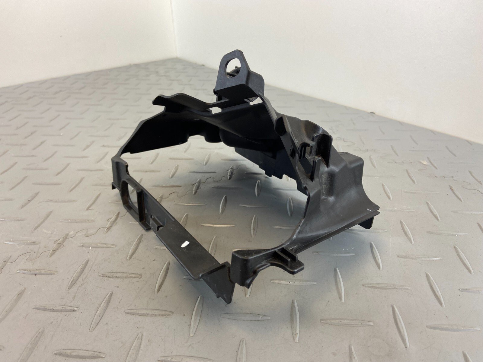HONDA CRF1000 L DCT AFRICA TWIN 2018 RIGHT SIDE RH RADIATOR SHROUD COVER 19035 - Image 4