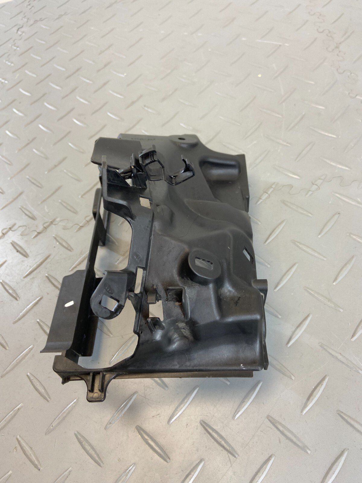 HONDA CRF1000 L DCT AFRICA TWIN 2018 RIGHT SIDE RH RADIATOR SHROUD COVER 19035 - Image 5