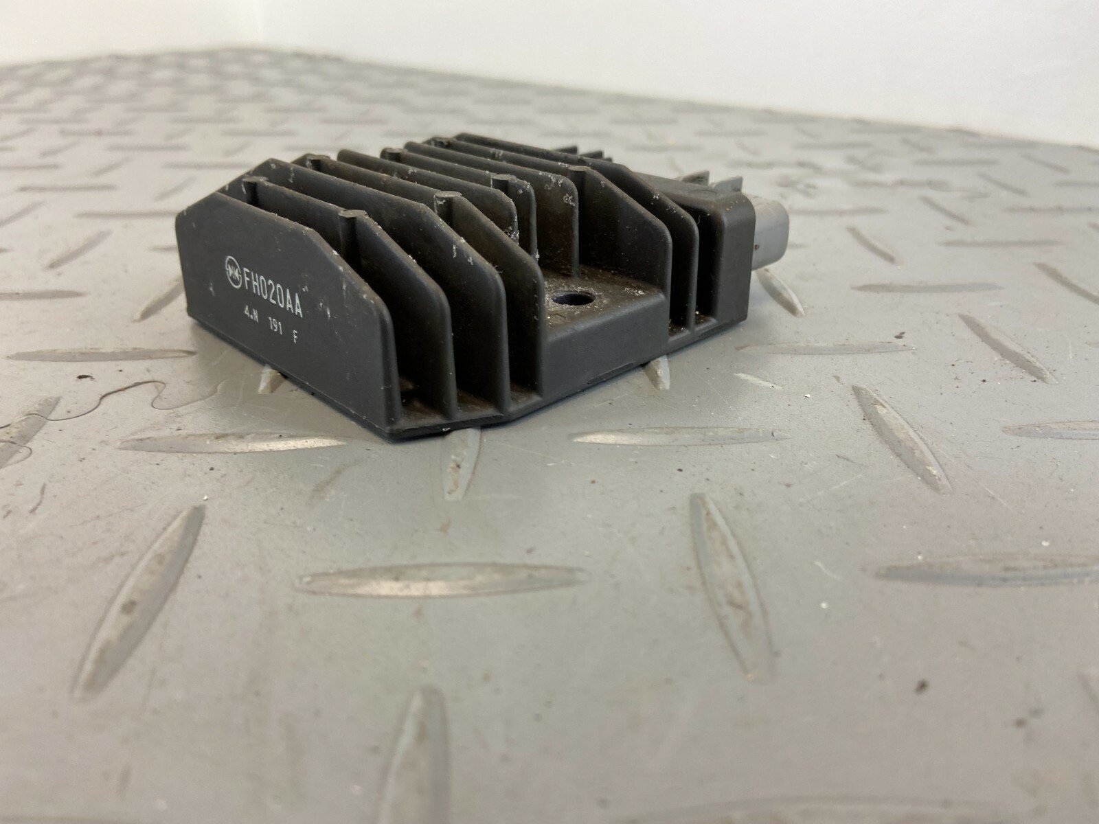 BMW R1200GS R1250GS GSA LC K50 K51 2016 VOLTAGE REGULATOR RECTIFIER FH020AA - Image 5