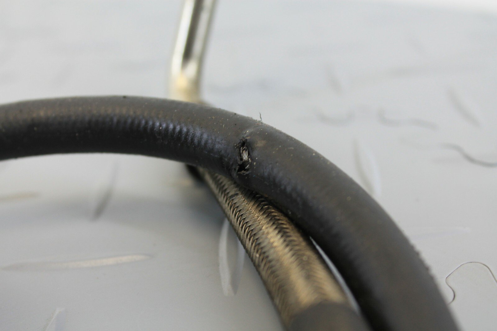 DUCATI MULTISTRADA 1200 S 2016 OIL COOLER RADIATOR HOSES - Image 3