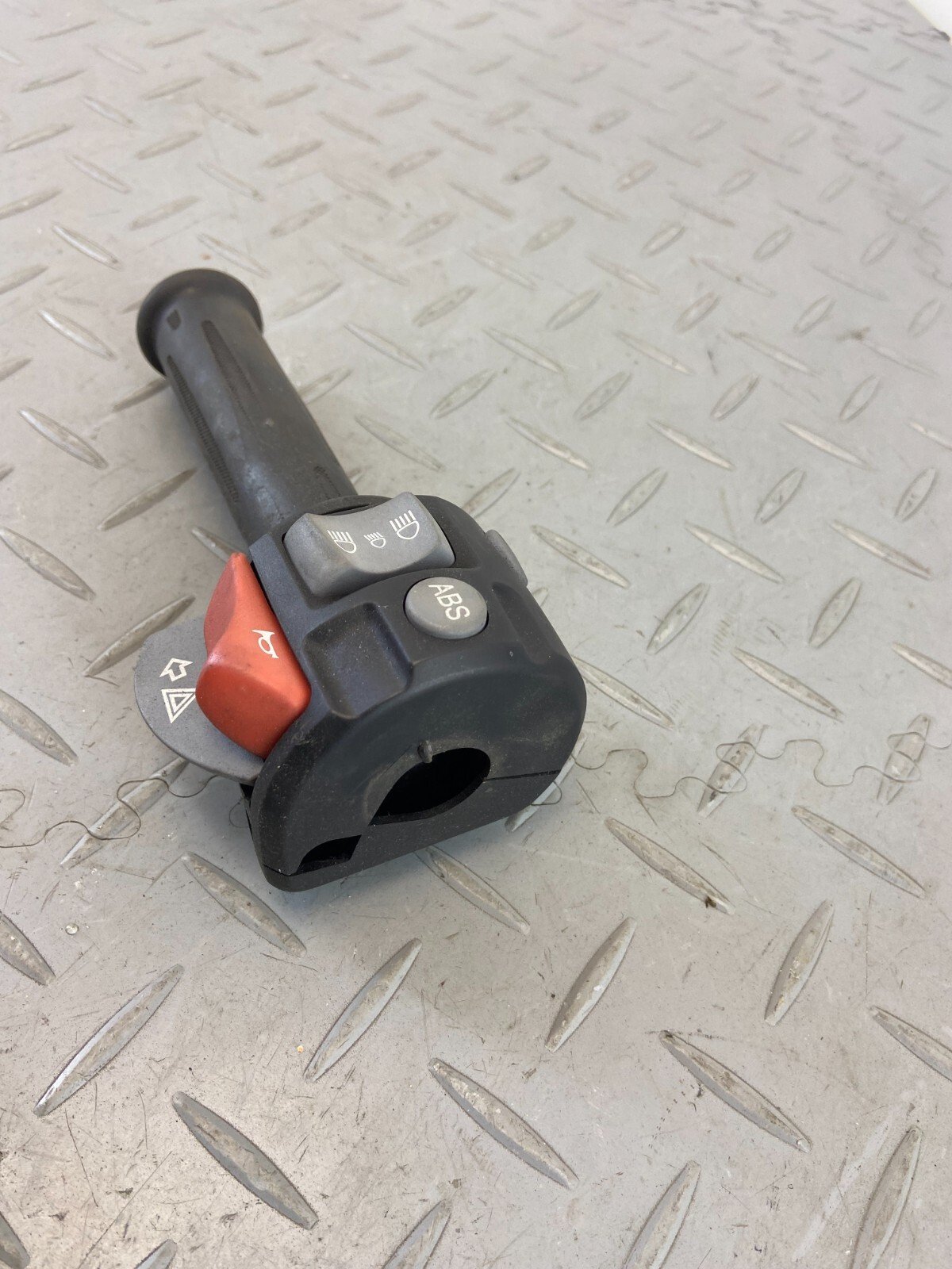BMW R1200GS GS AC K25 2011 LEFT SWITCH CONTROL GRIP - Image 6