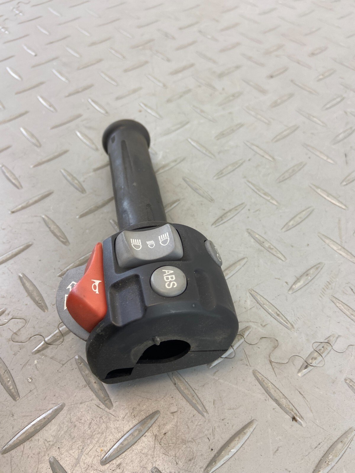 BMW R1200GS GS AC K25 2011 LEFT SWITCH CONTROL GRIP - Image 7