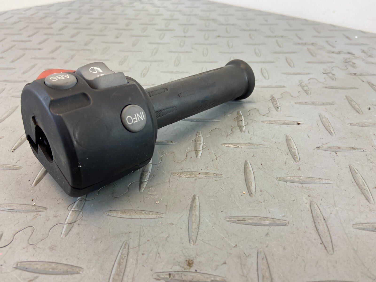 BMW R1200GS GS AC K25 2011 LEFT SWITCH CONTROL GRIP - Image 10