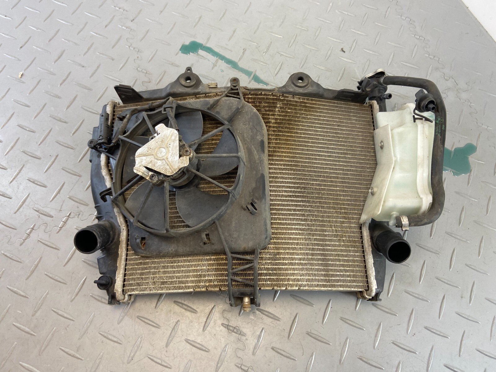 BMW S1000XR K49 2016 WATER COOLER COOLANT RADIATOR FAN 8551544 - Image 8