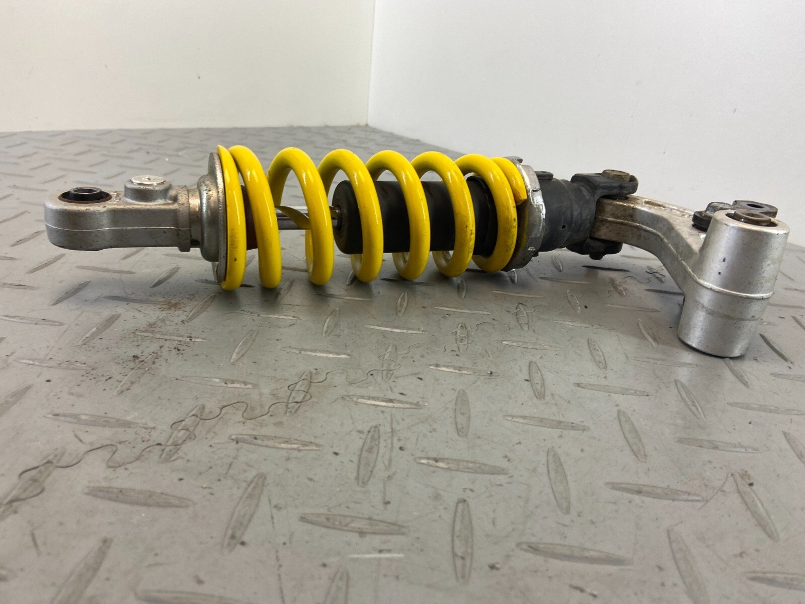 YAMAHA XSR 900 XSR900 REAR SHOCK ABSORBER SUSPENSION LINKAGE N2 - Image 5