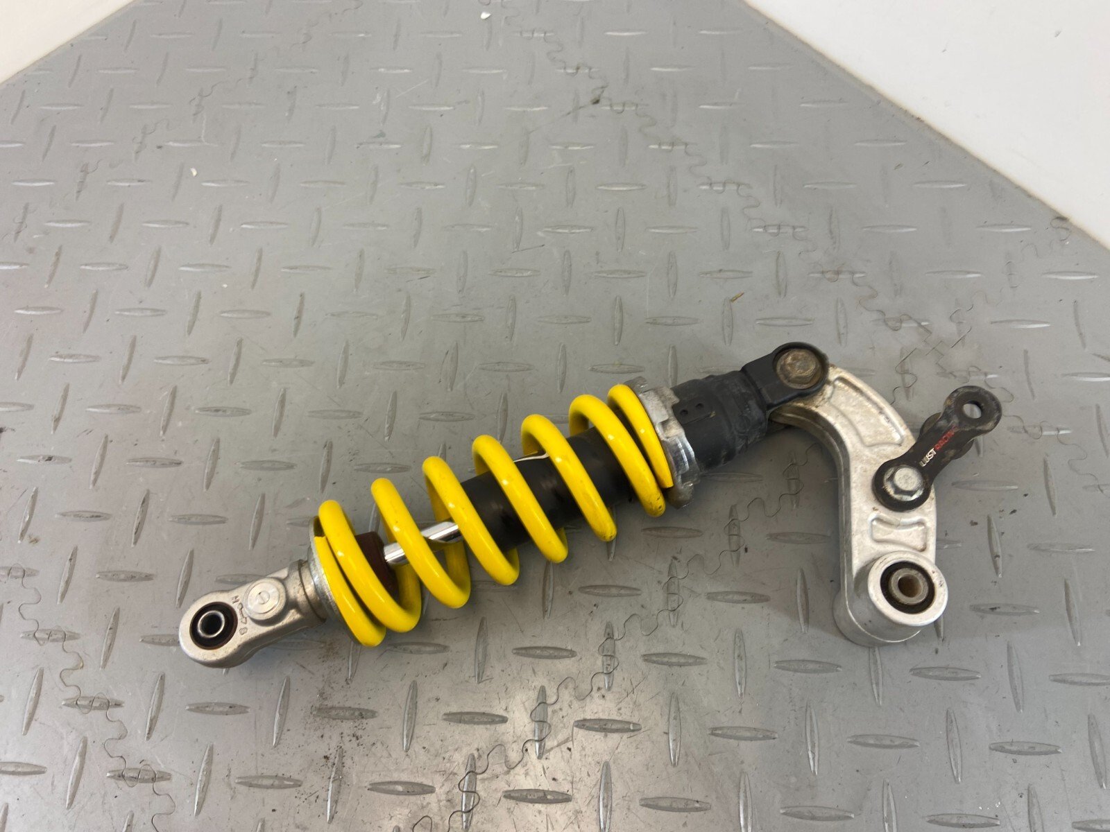 YAMAHA XSR 900 XSR900 REAR SHOCK ABSORBER SUSPENSION LINKAGE N2 - Image 6