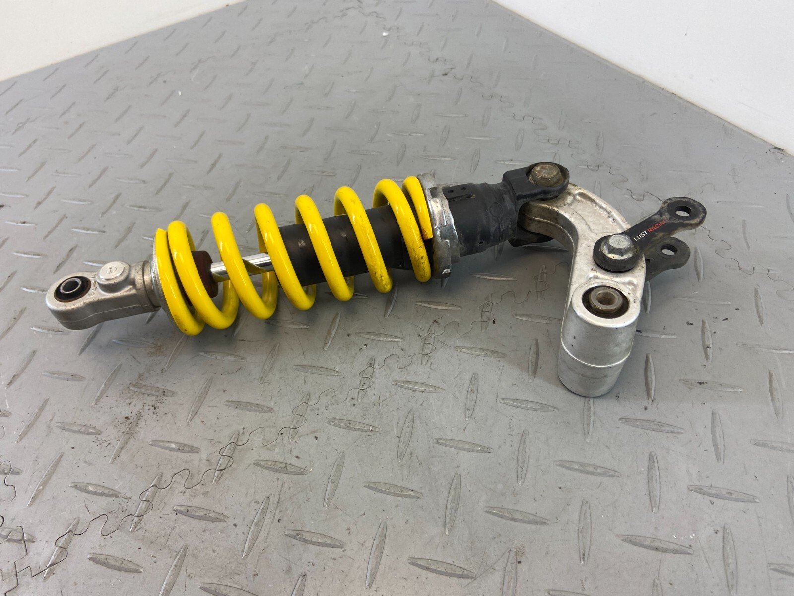 YAMAHA XSR 900 XSR900 REAR SHOCK ABSORBER SUSPENSION LINKAGE N2 - Image 9