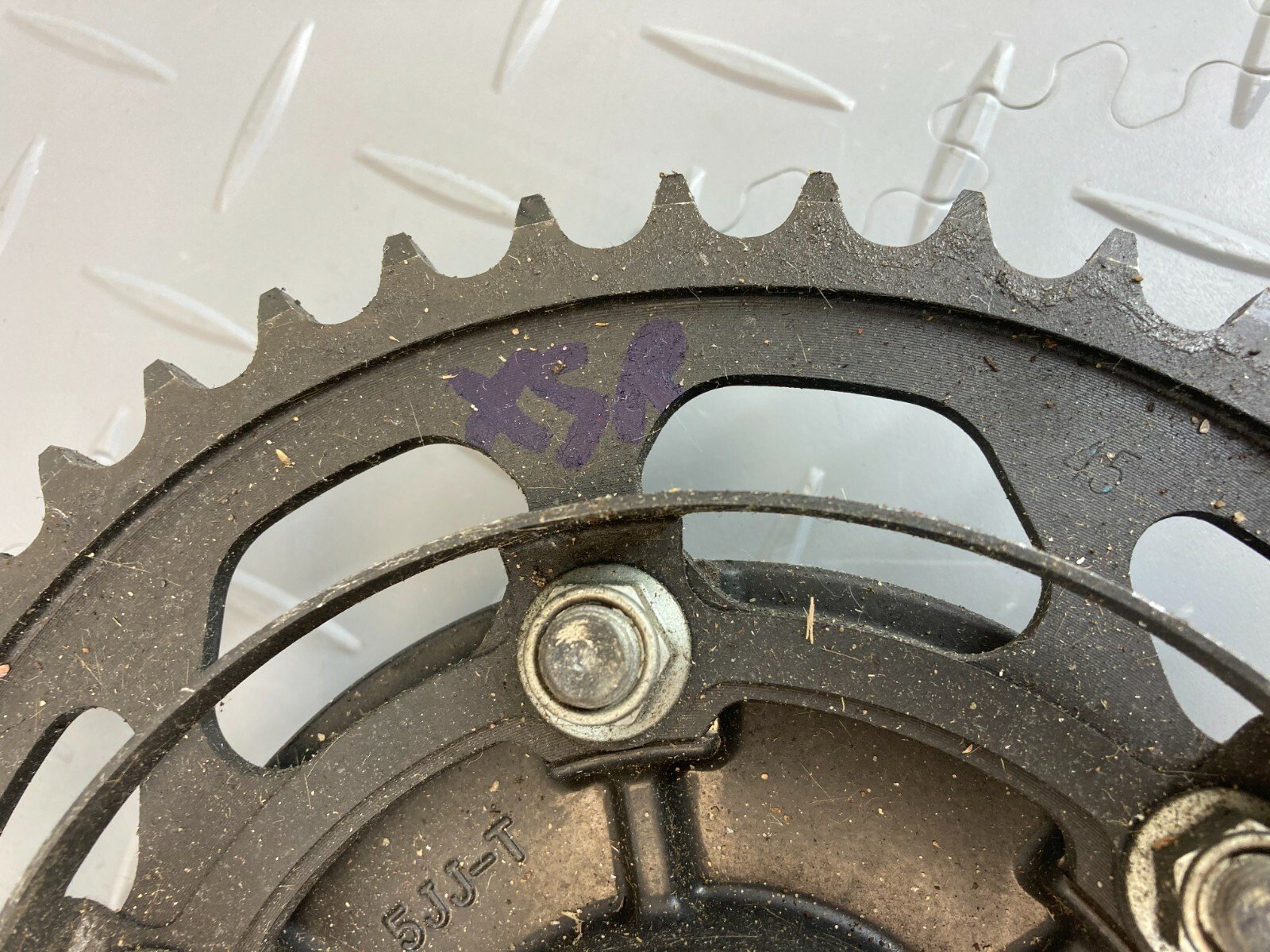 YAMAHA MT-07 MT07 XSR 700 2017 REAR SPROCKET CARRIER & RUBBERS - Image 3