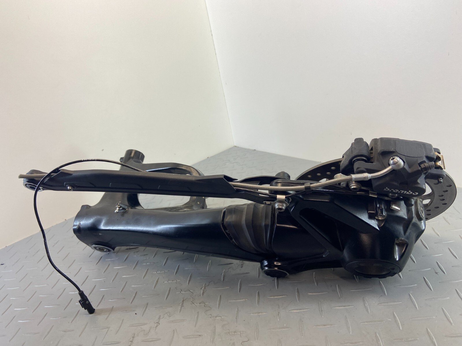 BMW R1200GS LC 2017 K50 K51 COMPLETE SWING ARM SWINGARM REAR DIFFERENTIAL DIFF - Image 8