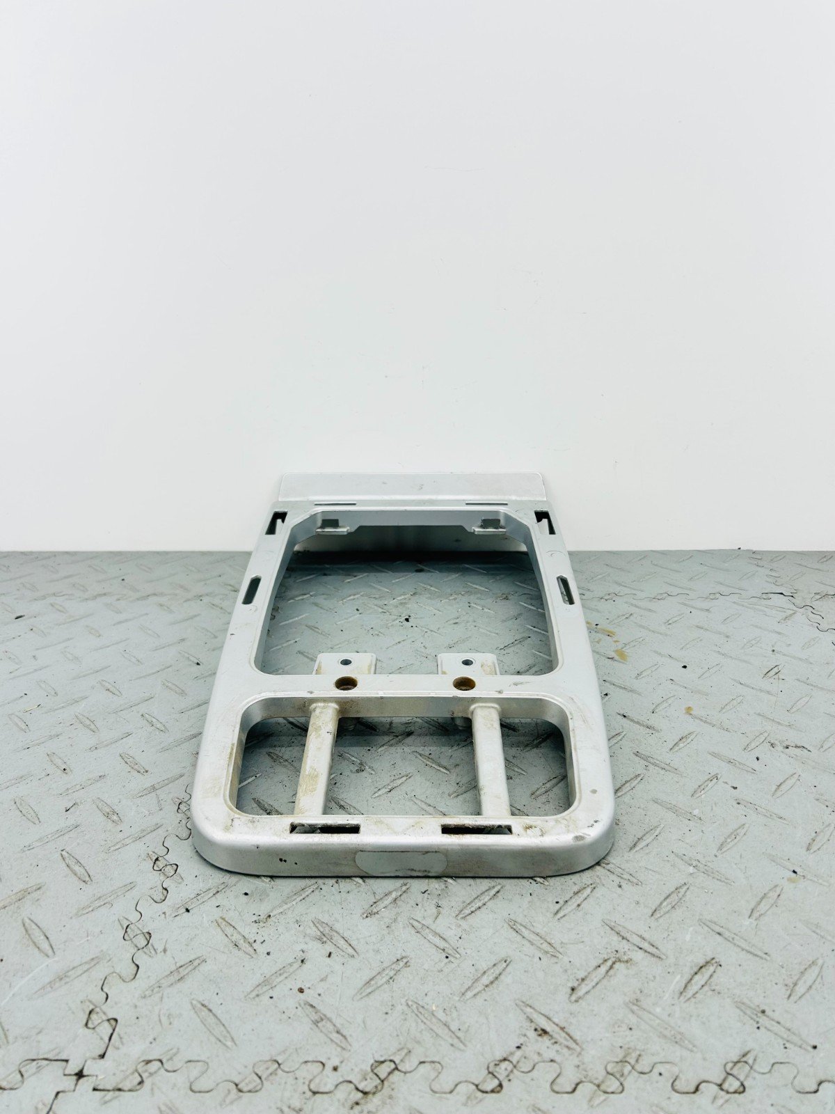BMW R1150GS GS AC 2003 REAR LUGGAGE RACK MOUNT CARRIER BRACKET 23134069 - Image 3