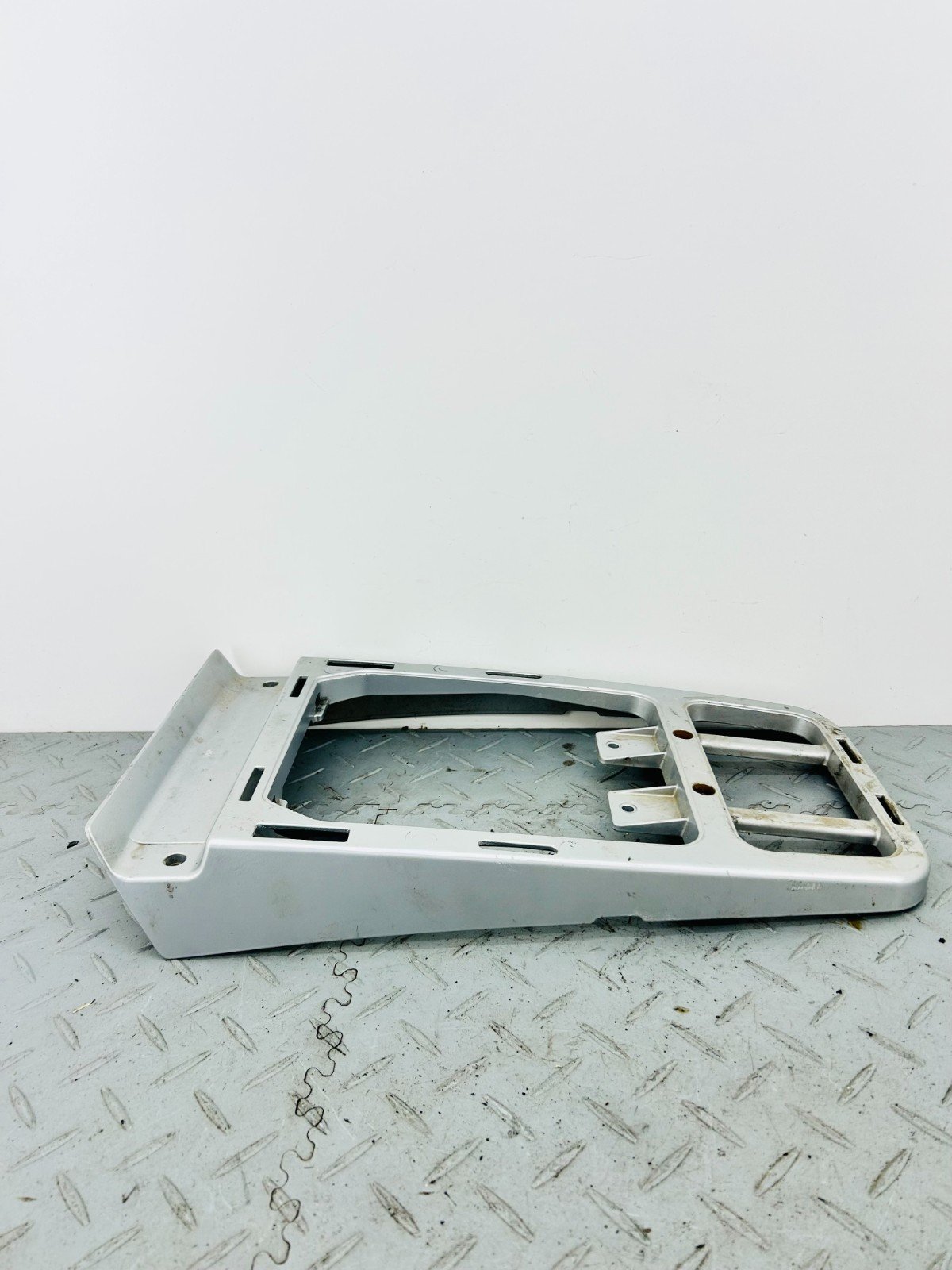 BMW R1150GS GS AC 2003 REAR LUGGAGE RACK MOUNT CARRIER BRACKET 23134069 - Image 6
