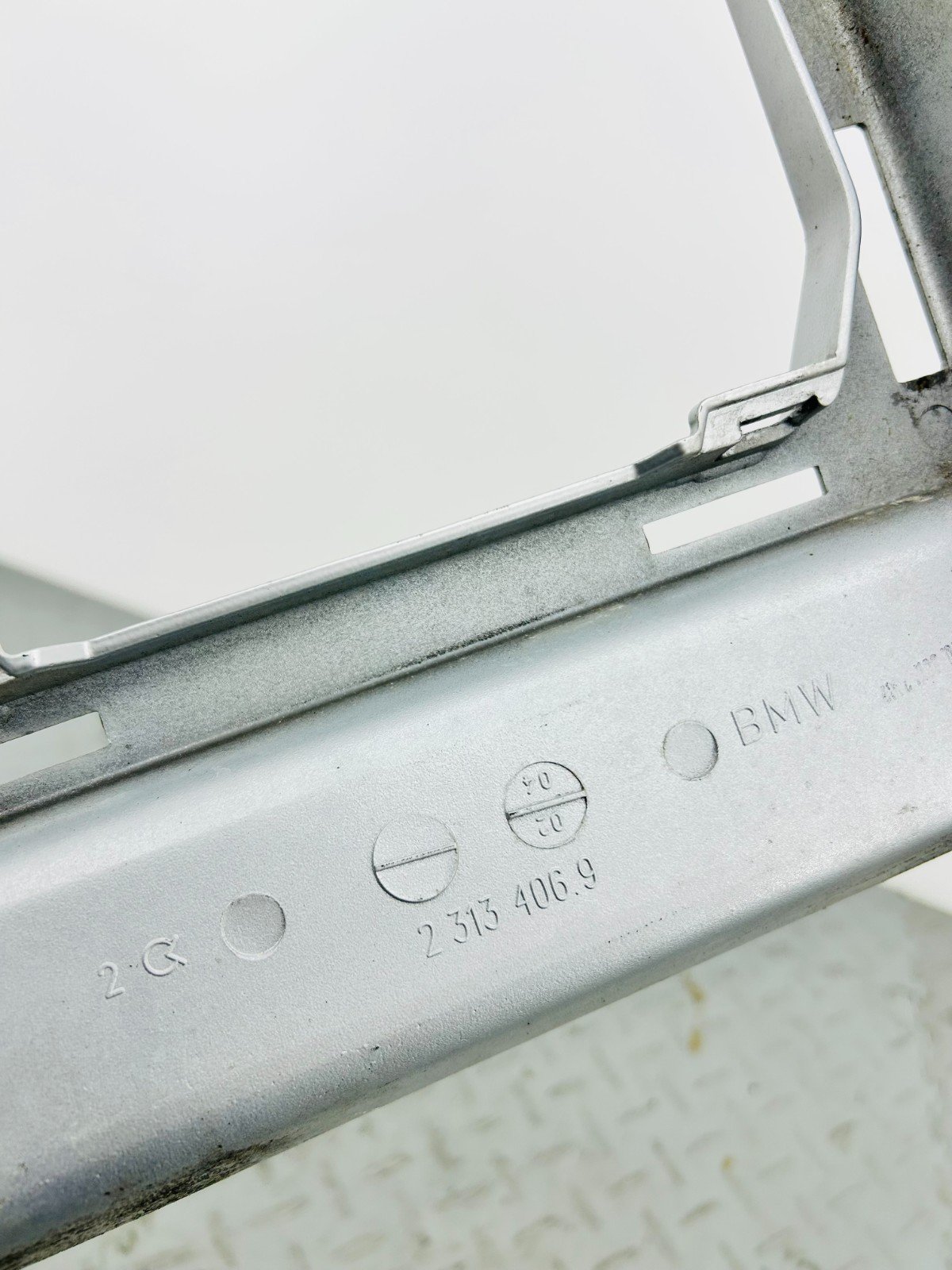 BMW R1150GS GS AC 2003 REAR LUGGAGE RACK MOUNT CARRIER BRACKET 23134069 - Image 9