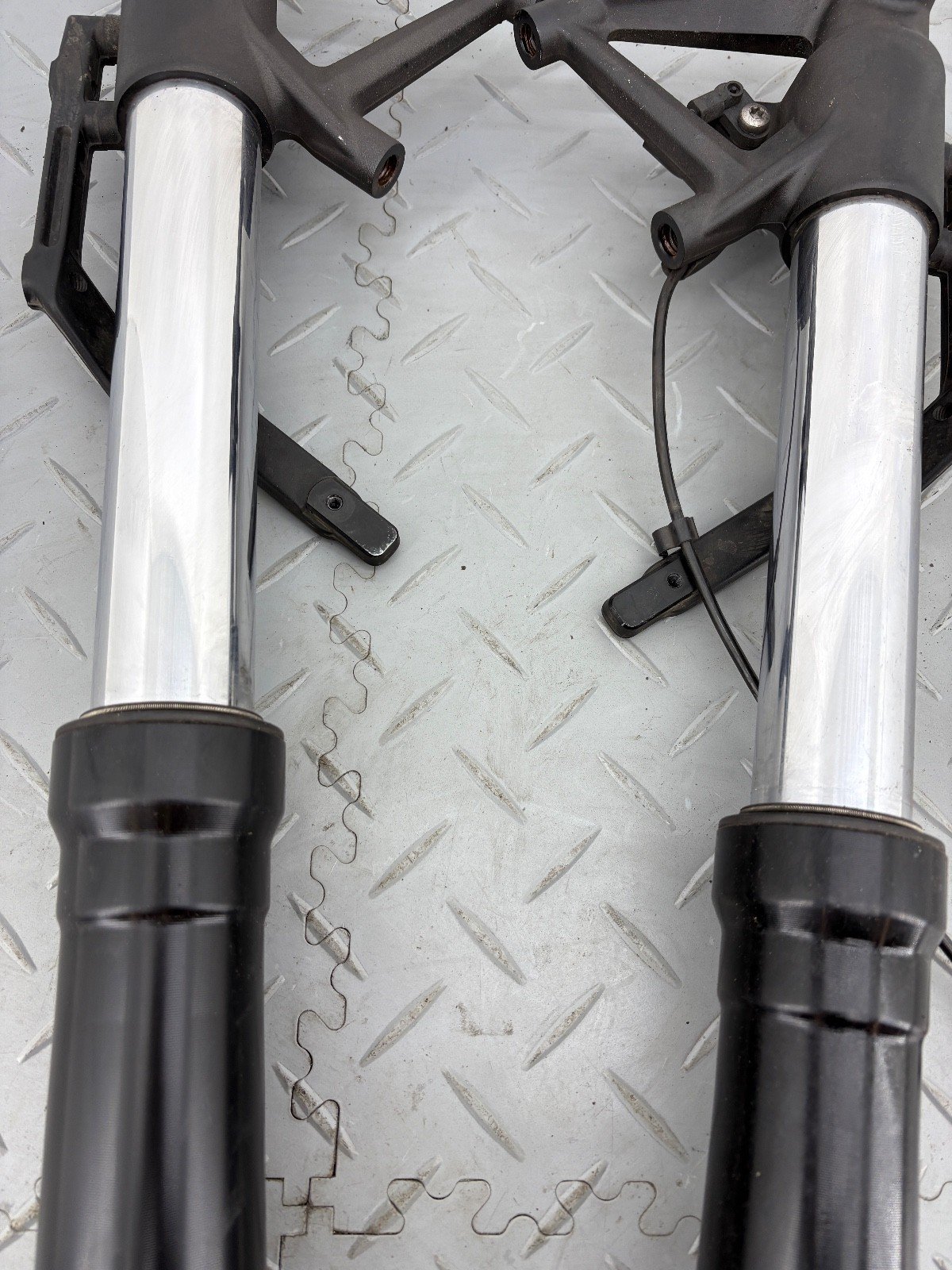 TRIUMPH SCRAMBLER 1200 XC 2020 FORK LEGS PAIR RIGHT LEFT - Image 6