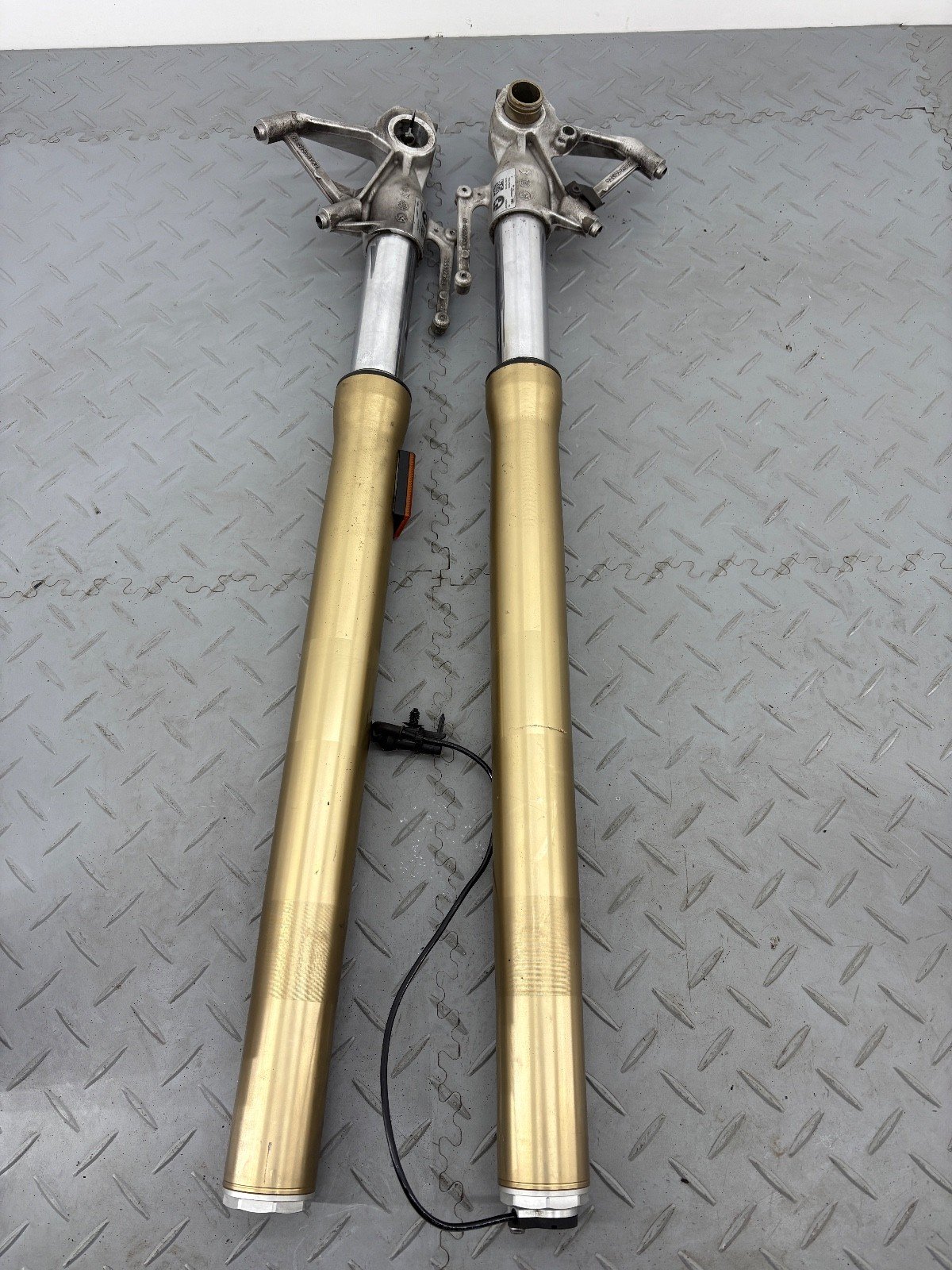 BMW S1000XR TE K69 2021 FORK LEGS PAIR RIGHT LEFT MARZOCCHI 8358650 8358649 N2 - Image 10