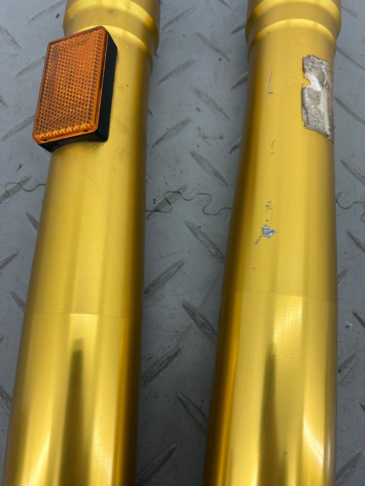 BMW F900R F900XR 2020 FRONT FORK FORKS LEGS PAIR STANCHION 9467898 & 9467897 - Image 10