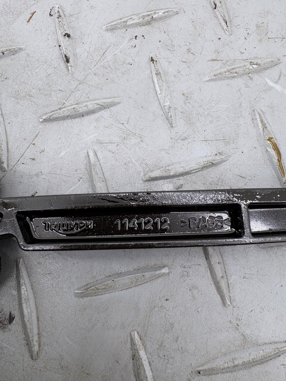 TRIUMPH TIGER 1200 2015 CHAIN SLIDER GUIDE RAIL & TENSIONER T1141212 T1141221 - Image 6