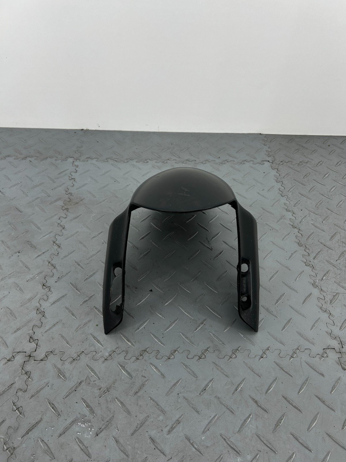 DUCATI STREETFIGHTER V2 2023 FRONT MUD GUARD FENDER COVER 56416632AK (DAMADGED) - Image 4