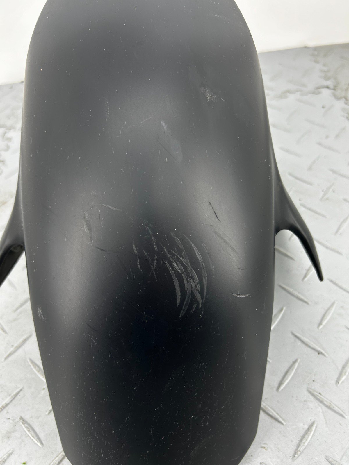 DUCATI STREETFIGHTER V2 2023 FRONT MUD GUARD FENDER COVER 56416632AK (DAMADGED) - Image 5